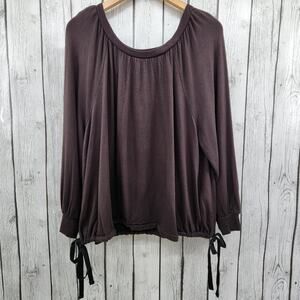 Lou & Grey Long Sleeve Top